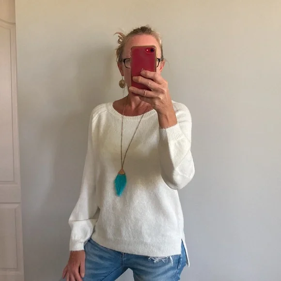 White Long Sleeve Crew Neck Sweater - Picture 8 of 10